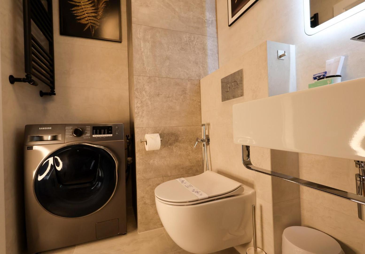 Premium Studio Klobucka Airport Warsaw Luaran gambar